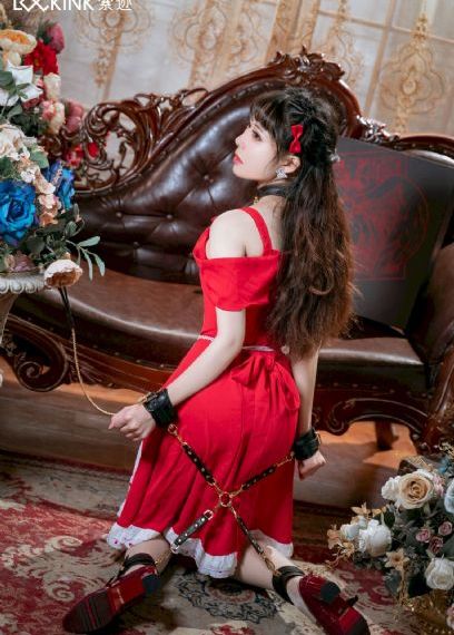 驱魔少女夏洛
