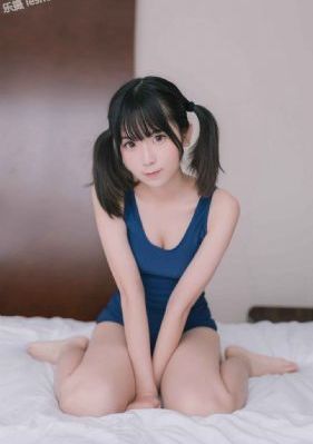 女集中营电影