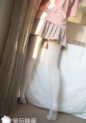 谁先爱上他